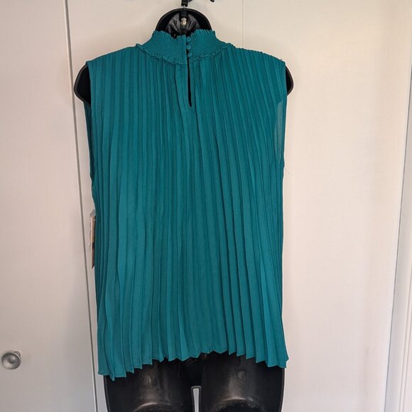 NWT: Nanette Lepore -Mock Turtle Neck, pleated, Teal,  (size M) - Picture 2 of 5